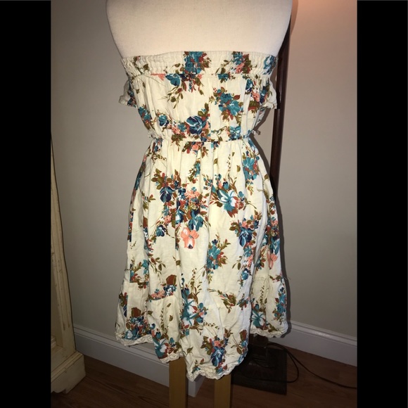 Flirty Floral 🌻 Boho Summer Dress - Picture 2 of 8